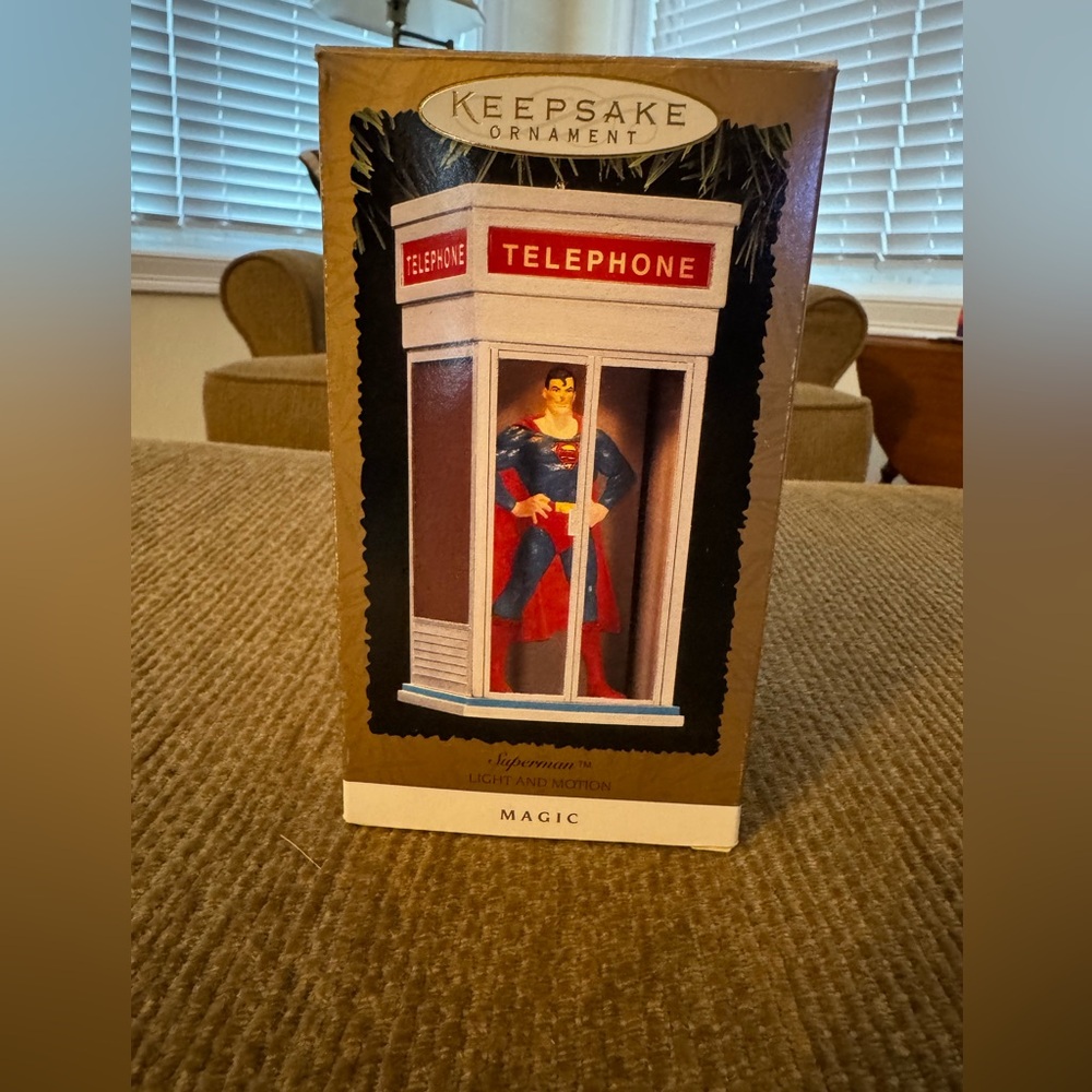 Superman light and motion Hallmark ornament 